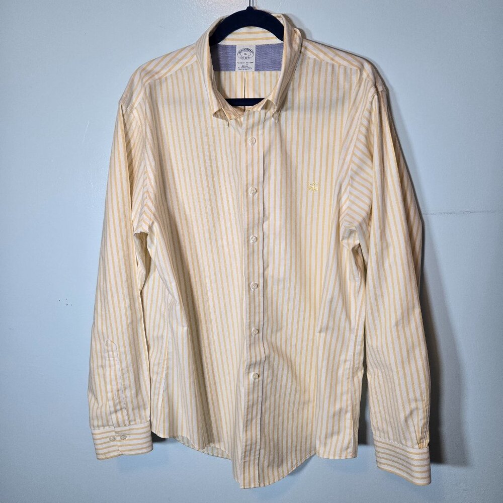 Brooks Brothers Mens Shirt XL Yellow stripe Cotton Shirt Dress Casual Slim Fit